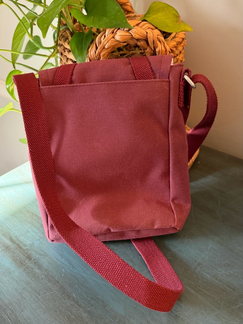 L.L. Bean Canvas Crossbody messenger bag Vintage Red bag with adjustable strap. - Picture 2 of 11